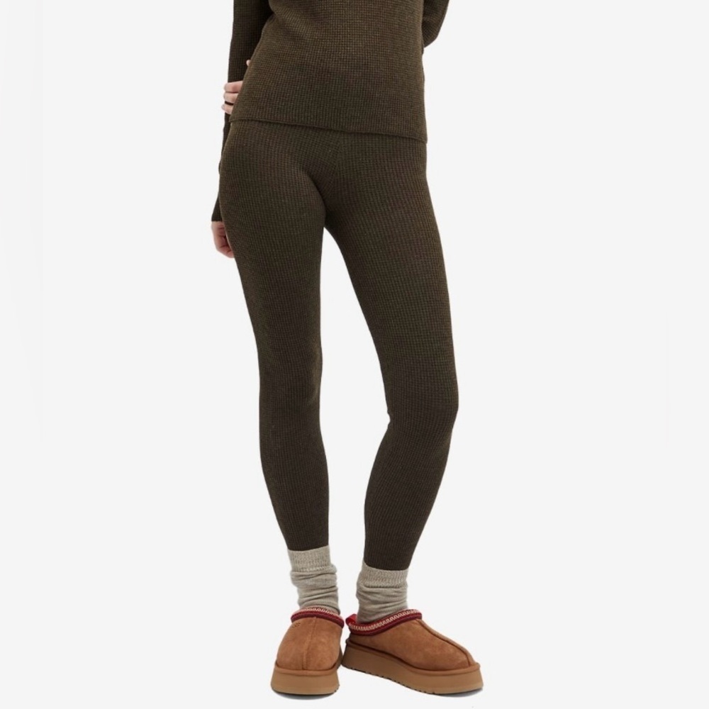 Essentials Fear of God- Brown Ribbed Knit Leggings. Size XS